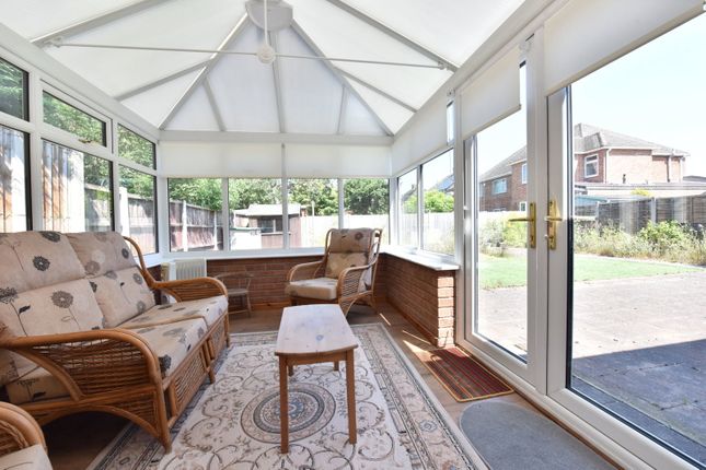33, Beachcroft Road, Kingswinford photo 2
