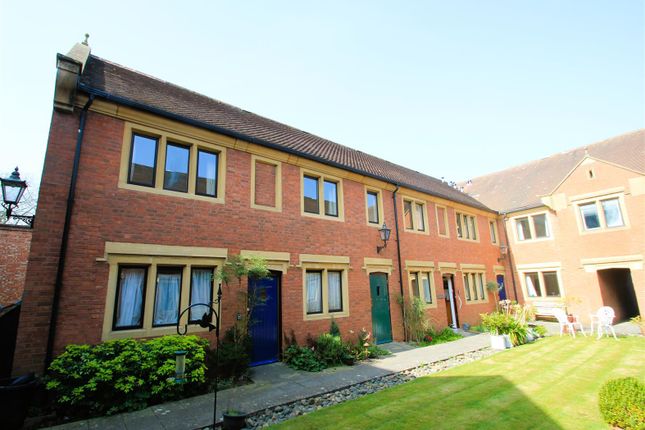 Front External.Jpg