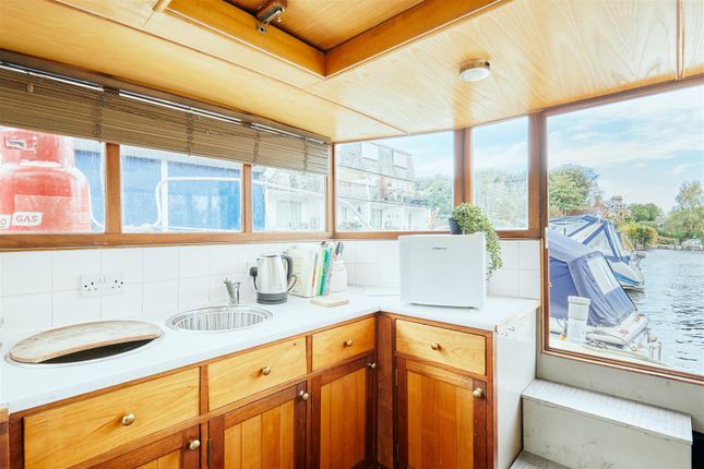 Houseboat for sale in Burgoine Quay, Kingston Upon Thames