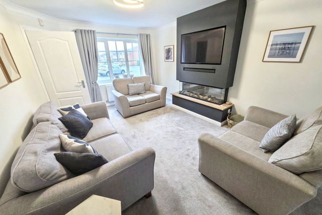 6, Goldthorpe Close, Cramlington photo 3