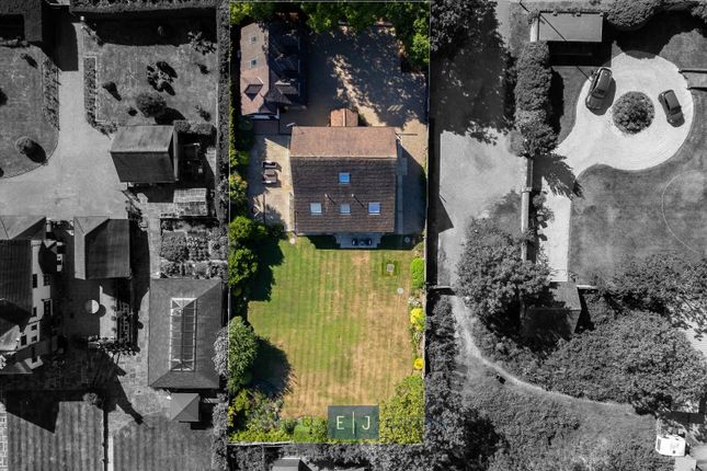 Granary Lodge, High Road, Loughton photo 2