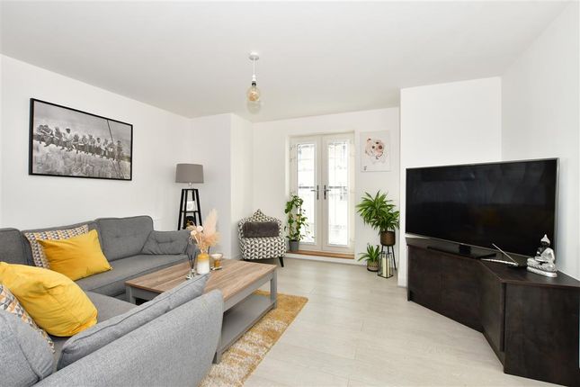 Flat for sale in Daffodil Crescent, Crawley, West Sussex