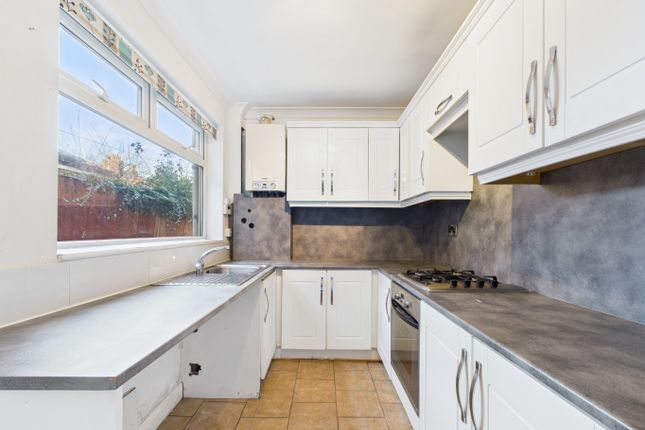 77, Grovehill Road, Beverley photo 3