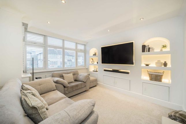 47, Brent Park Road, London photo 3