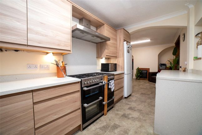 1, Rufford Avenue, Nottinghamshire photo 2