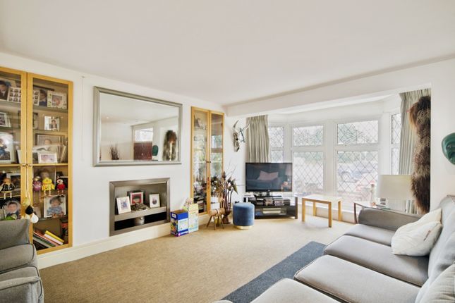 19, Lake House Road, London photo 2