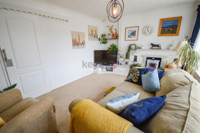 17, Milton Place, Chesterfield photo 4