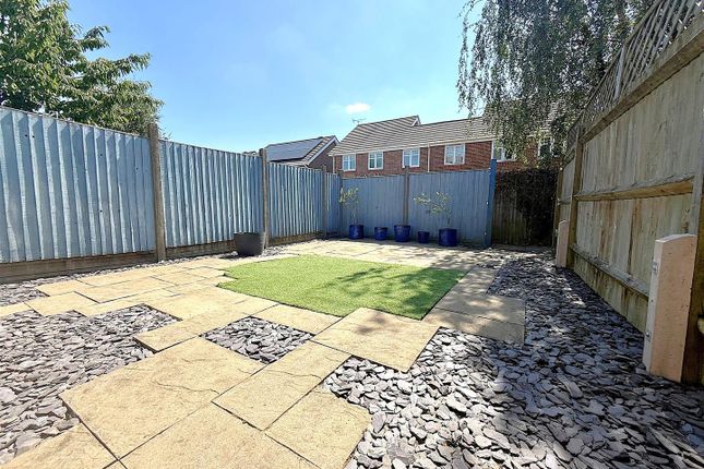 20, Thyme Avenue, Fareham photo 2