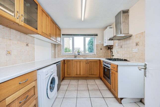 16, Mortimer Road, Bedfordshire photo 3