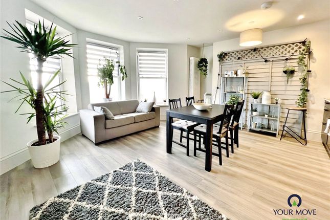 Apartment 4, The Royal,, The Esplanade, West Sussex photo 2