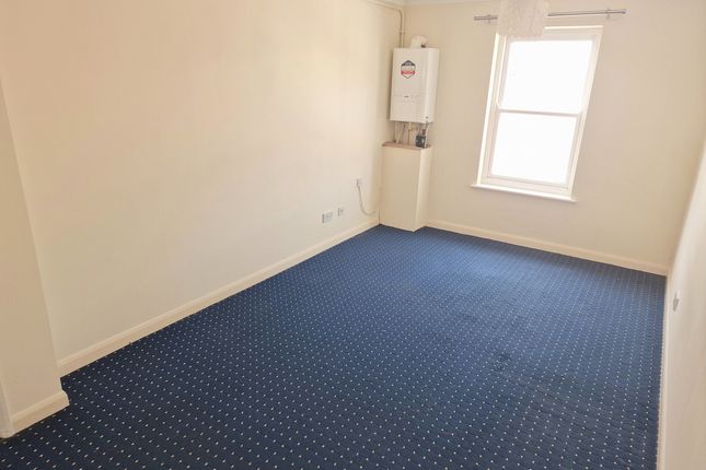 Flat Flat 7, 14a, High Street, Spalding photo 4