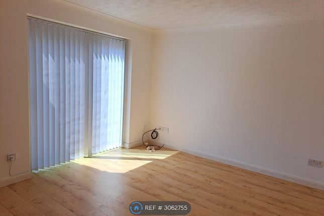 StLeonards Court, Yeovil photo 5