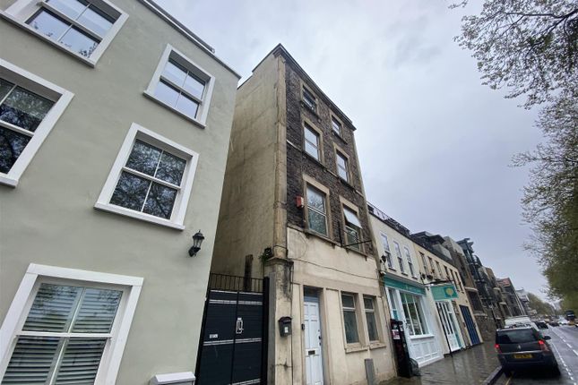 Flat to rent in Hotwell Road, Bristol