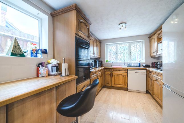 18, Plantagenet Park, Bracknell photo 4