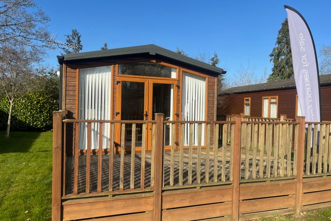 2-bed caravan on Edgeley Holiday Park (£100,000), Farley Green, Albury, Guildford, £100,000