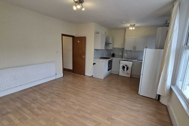 82C Penge Road, London photo 2