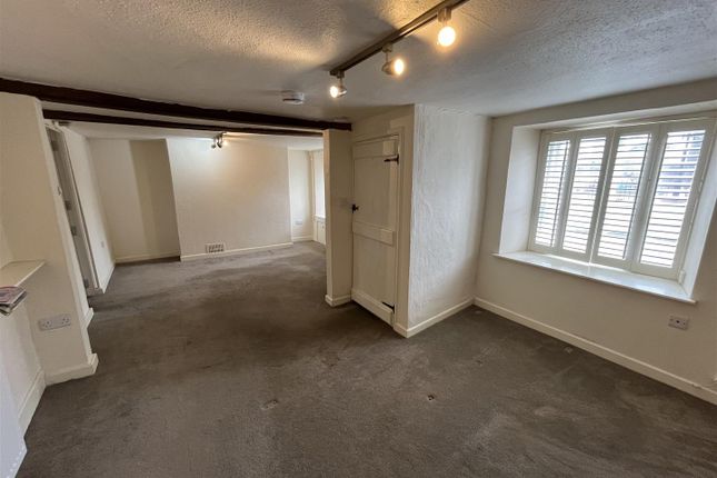 Lyme Cottage, 1, South Street, Axminster photo 4