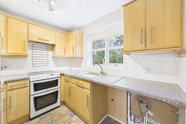 20, Crownlee, Penwortham photo 4