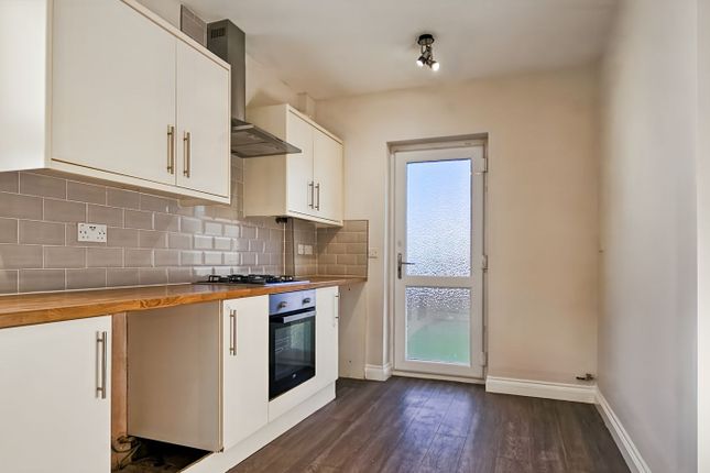 10 Fellbrigg Road, Sheffield photo 2