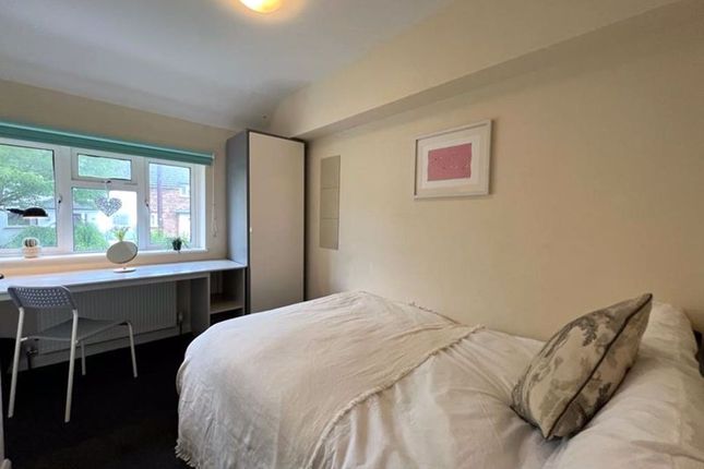 12, MASTER Twyford Road, Brighton photo 3