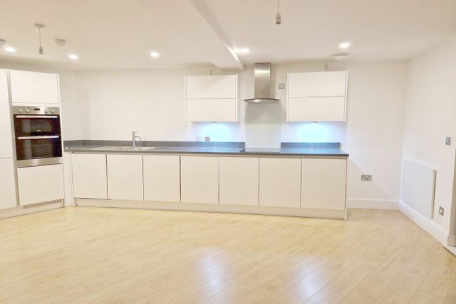 2 Bedroom Flat For Rent In Bedford Road, Brixton Sw4