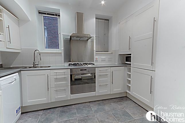 Templars Avenue, Golders Green photo 5