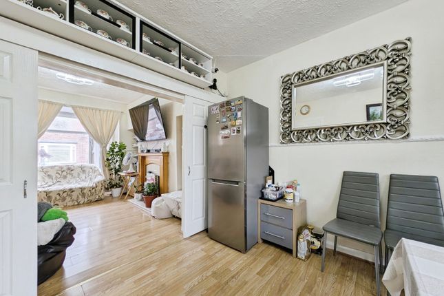 2, Orchard Street, Sunderland photo 4