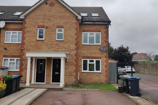 Thumbnail Detached house to rent in Veals Mead, Mitcham