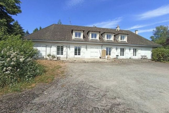 Detached house for sale in Gueret, Limousin, 23000, France
