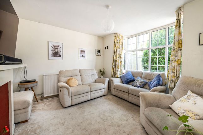 2a Evesham Road North, Reigate photo 4