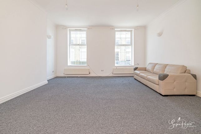 12b Clarence Road, East Cowes photo 2