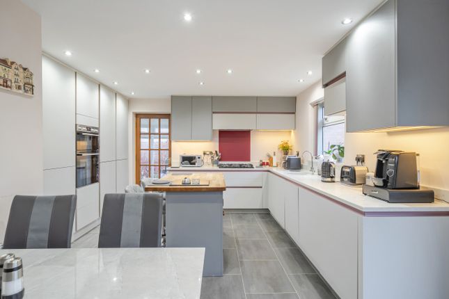 6, Poplar Tree Drive, Devon photo 4