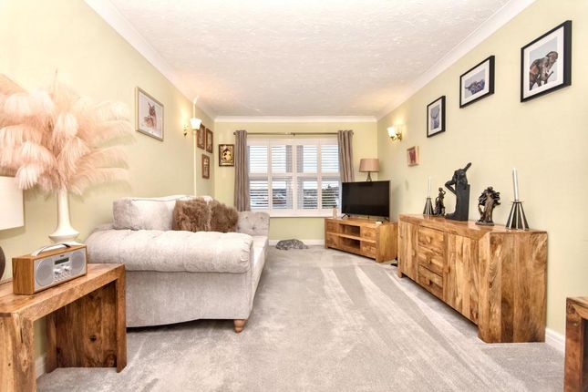 33, Bowland Court, CLITHEROE photo 2