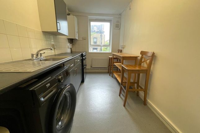 Haslam Close, London photo 2
