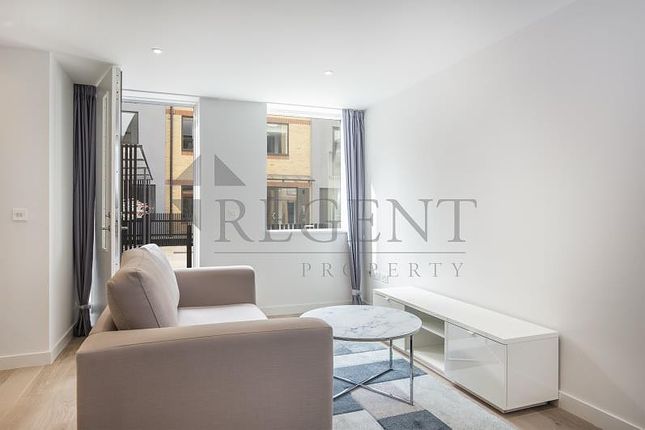 2, Apartment 27, Albion Court, London photo 2