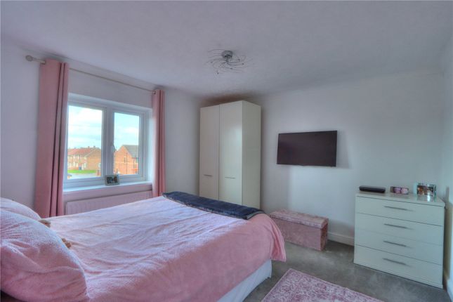 15, Ambergate Close, Tyne and Wear photo 4