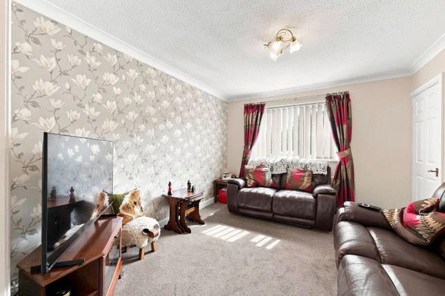 3 Parish Gardens, Rumney, South Glamorgan photo 4