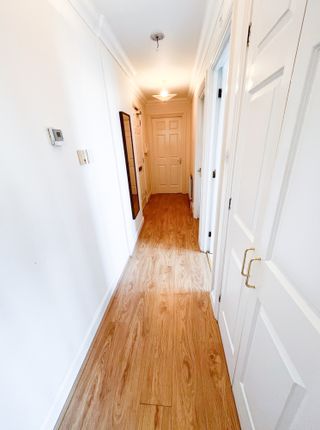 Flat for sale in Imperial Court, 225-229 Kennington Lane, London