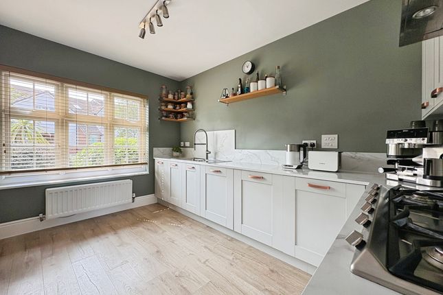 8 Barton Walk, Bristol photo 3