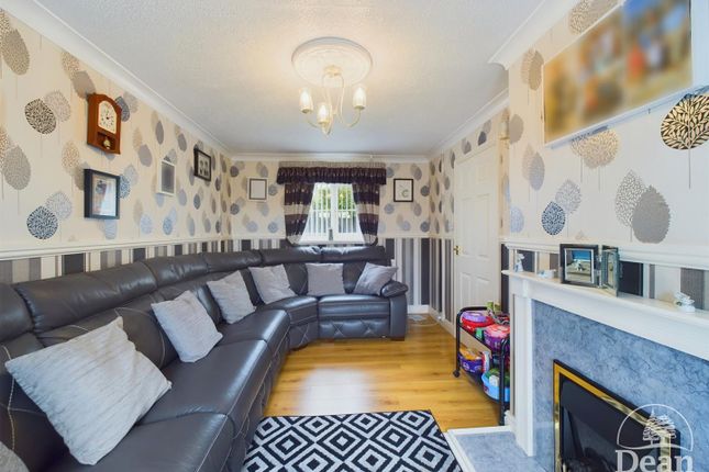 25, Ridler Road, Lydney photo 4