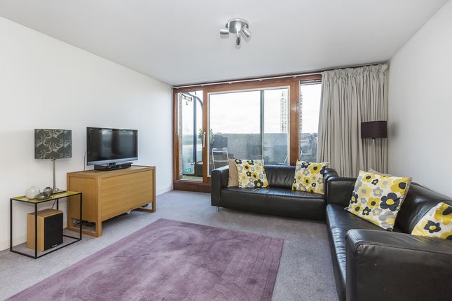 Thumbnail Flat to rent in Barbican, London