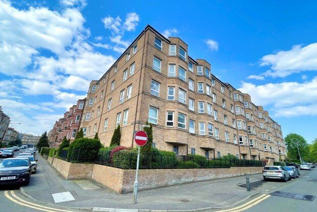 Thumbnail Flat to rent in Skirving Street, Glasgow