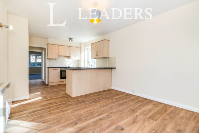 Flat 7 Sussex Court, 4, Downside, Epsom photo 4