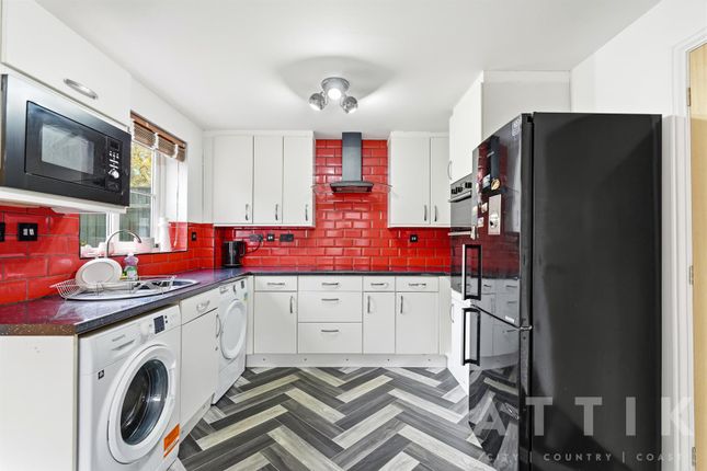 5, Nightingale Close, Halesworth photo 3