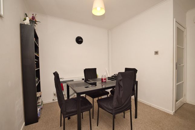 46, Magdalen Court, Kent photo 4
