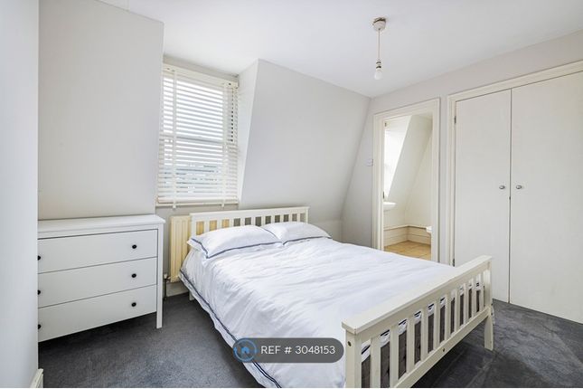 Top Floor Flat, Combermere Road, London photo 5