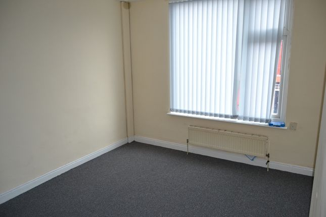 52, Luxor Street, Leeds photo 5