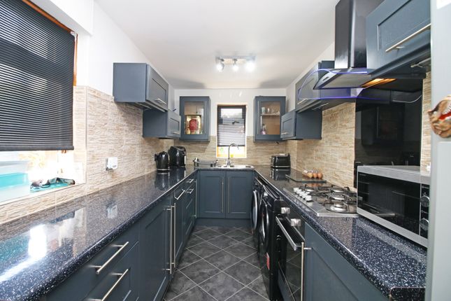 39, Knaresboro Avenue, Blackpool photo 3