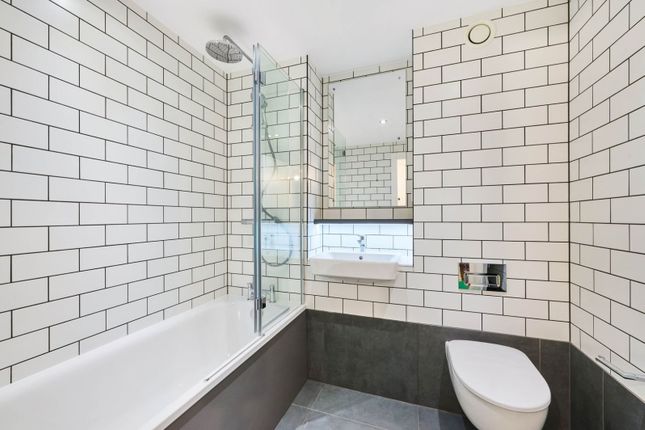 Flat 38,, New Road, Dagenham photo 3
