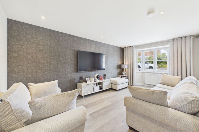 10 Merrystown Drive, Coatbridge photo 2